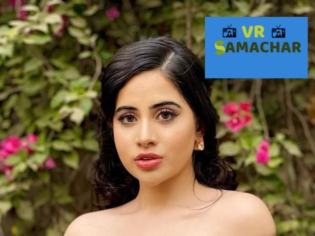 उर्फी जावेद ने ट्रांसपेरेंट बिकिनी पहन लगाई इंस्टाग्राम पर आग, ट्रोल्स बोले उर्फी तेरे जवाब नहीं, देखें वीडियो