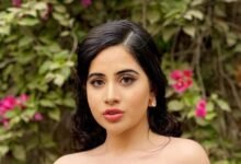 Urfi Javed : क्या आपने देखा उर्फी का नया बवाल, साइकिल की चेन उतार बांध लिया गले और कमर में, और बाहर दिखता रहा ये अंग, लोगों ने लिए खूब मज़े, देखें वीडियों…
