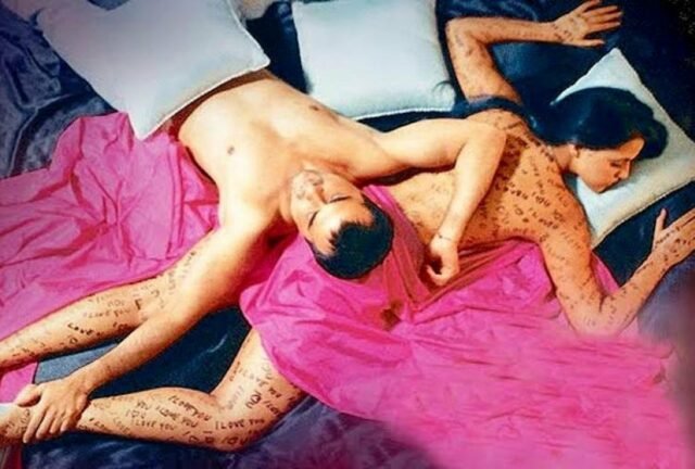 बॉलीवुड की 10 मशहूर अभिनेत्री जिन्होंने निभाया था वैश्या का किरदार, इस अभिनेत्री ने तो तोड़ दी थी सारी हदें