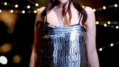 Urfi Javed : उर्फी ने इस बार हद की पार,’प्रोटेक्शन किट’ पहनकर निकल पड़ी सड़कों पर, मजे लेने लोगों की लगी भीड़, देखें वीडियों… Urfi Javed : उर्फी ने इस बार हद की पार,’प्रोटेक्शन किट’ पहनकर निकल पड़ी सड़कों पर, मजे लेने लोगों की लगी भीड़, देखें वीडियों…