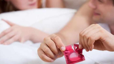 Side Effect of Condom : क्या शारीरिक संबंध बनाते समय आप भी करते है कंडोम का इस्तेमाल, तो हो जाए सावधान, प्राइवेट अंग में होते कई बड़े नुकसान…