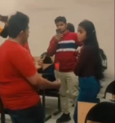 Viral Video : लड़के ने क्लासरूम में ही अपने क्रश को कर दिया प्रपोज़, लेकिन लड़की को नहीं आया पसंद, फिर हुआ कुछ ऐसा कि उतर गया प्यार का भूत…