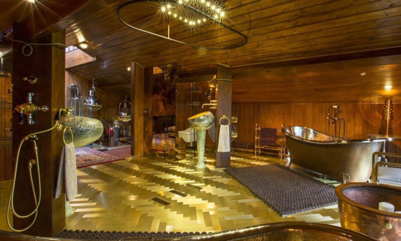 नीता अम्बानी का बाथरूम है दुनिया का सबसे महँगा बाथरूम, बनी हुई इसकी हर एक चीज़ सोने की देखे तस्वीरें