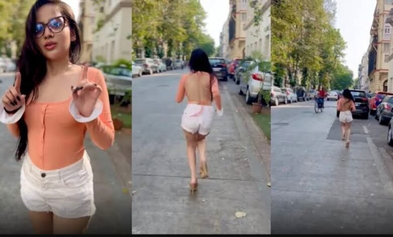 शीला की जवानी पहनकर सड़क पर निकली उर्फी जावेद, फैंस हुए हक्के-बक्के, देखें Video…