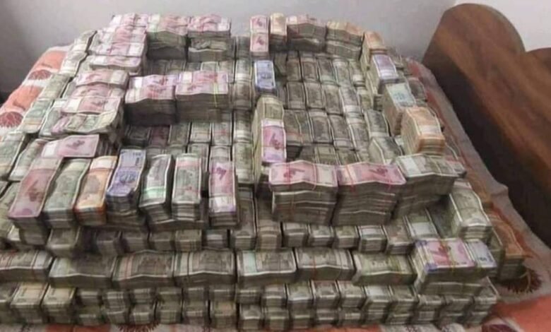 ED : IAS पूजा सिंघल 19 करोड़ नोटों की ‘खान’ वाली मैडम, जिनके ठिकानों पर नोट गिनते-गिनते मशीनें हो गई गर्म