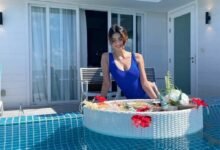 Palak Tiwari Hot Photoshoot : श्वेता तिवारी की बेटी Palak ने ट्यूब टॉप पहनकर ढाया कहर, दिखाया कर्वी फिगर