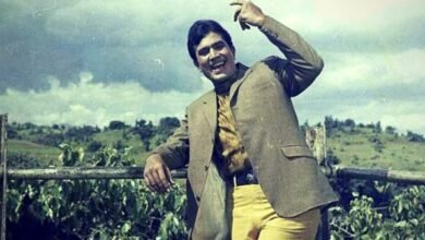 बैक टू बैक 15 सुपरहिट फिल्में देकर रचा इतिहास, जिनके गाड़ी की धूल से लड़कियां भरती थीं मांग, कुछ ऐसा था इंडियन सिनेमा के पहले सुपरस्टार का सुपरस्टारडम,