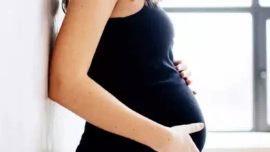 Ajab-Gajab : एक महीने के अंदर दो बार प्रेग्नेंट हो गई ये महिला, जान कर सब हुए हैरान, करने लगे भद्दे-भद्दे कमेंट…