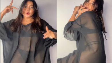 Sofia Ansari Video : सोफिया अंसारी ने ऐसी ड्रेस पहनकर मचाया गदर, नजर आने लगे शरीर के ये अंग, वीडियों देख मचल उठेगा आपका भी मन