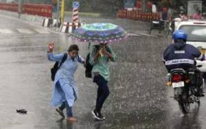 Weather News: मई महीने में लू के बजाय बारिश, जानें- आखिर क्यों बदल रहा मौसम का मिजाज?