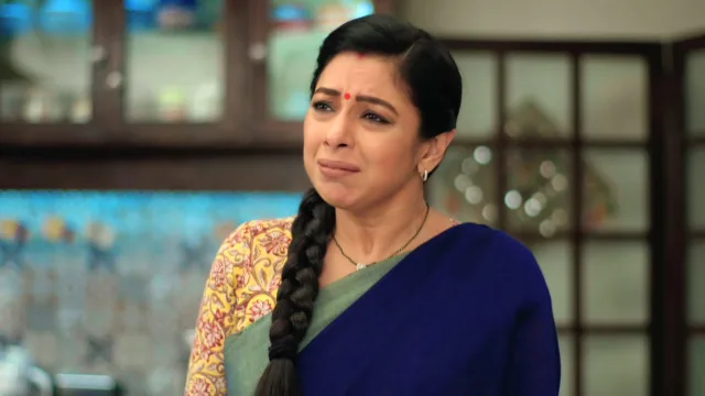 Anupama 1 June Written Update: अनुपमा ने सबको साफ़ साफ़ कह दिया की अब वो और अनुज नहीं हो पाएंगे कभी साथ, अब अनुज को माया से शादी करनी है तो करे, भाड़ में जाए अनुज