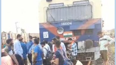 ये है Indian Railway, ओडिसा के बाद बिलासपुर में बड़ा हादसा टला, बाल-बाल बचे यात्री, देखें वीडियो…