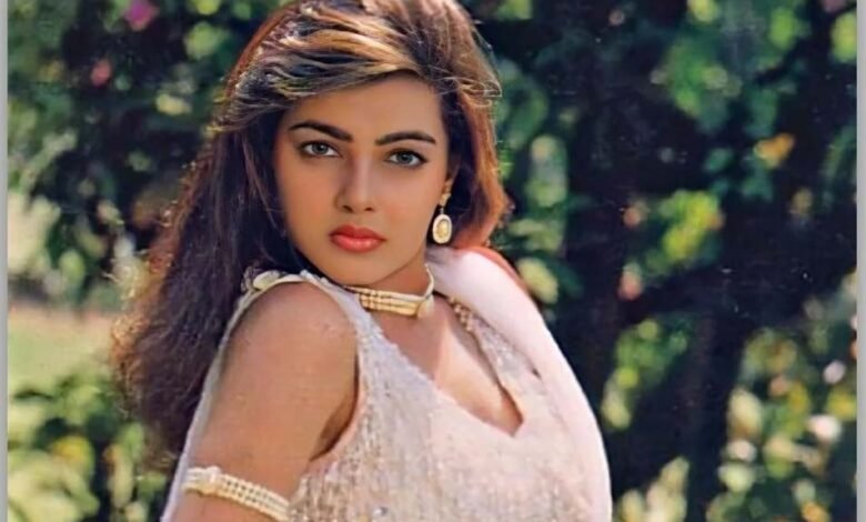 कंगना नही बल्कि ये एक्ट्रेस है बॉलीवुड की रियल कंट्रोवर्सी क्वीन, टॉपलेस फोटोशूट से लेकर ड्रग्स ट्रैफिकिंग करने में जुड़ चुका हैं नाम..