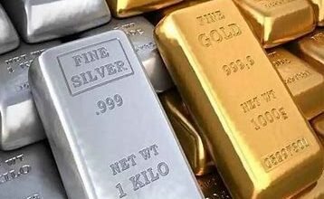 Gold and Silver Rate: सोना 4200 रुपये और चांदी 12000 रुपये सस्ती, जानिये अपने शहर के रेट