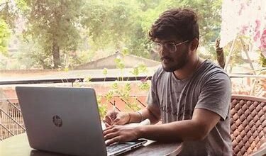 Work From Home Job: अब 2 से 3 घंटे काम कर के कमाए महीने का 50 हजार रुपये, जाने इस जॉब के बारे में