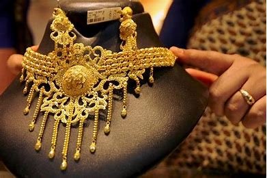 सोना ग्रहकों के उड़े होश, 61 हजार रूपए हो गया महंगा जाने आज का ताजा भाव