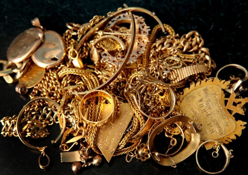 Gold Price Today: सोने-चांदी के भाव आसमान छुने लगे , जाने आज का भाव Gold Price Today: सोने-चांदी के भाव आसमान छुने लगे , जाने आज का भाव