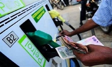 अपनी गाड़ी में Petrol डलवाते समय इन बातो का ध्यान जरुर रखे , नहीं तो लग सकता हैं चुना
