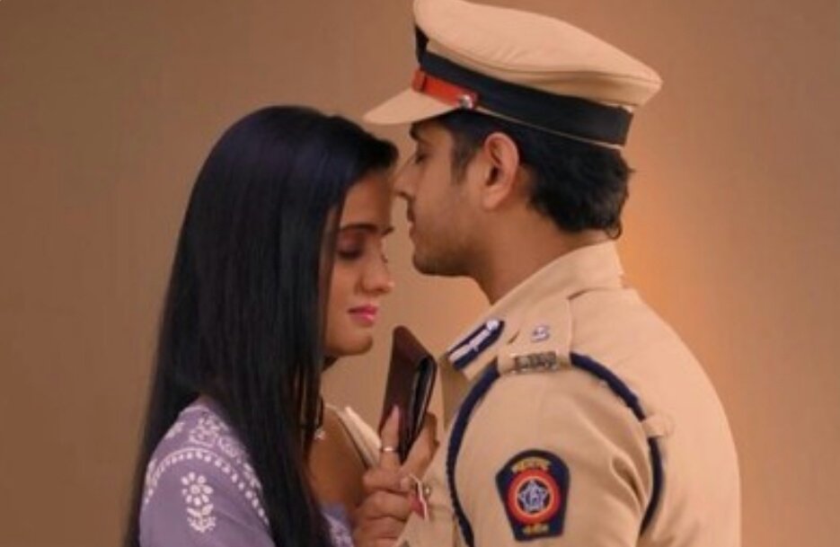 Ghum Hai Kisi Ke Pyar Mein 7 June Written Update: आखिर सई चली ही गयी विराट के पास वापस, सत्य को लात मारके निकला अपनी ज़िन्दगी से, अब सत्या लेगा सई और विराट से बदला Ghum Hai Kisi Ke Pyar Mein 7 June Written Update: आखिर सई चली ही गयी विराट के पास वापस, सत्य को लात मारके निकला अपनी ज़िन्दगी से, अब सत्या लेगा सई और विराट से बदला