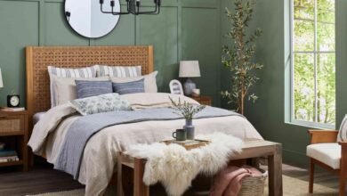 Vastu Tips : बेडरूम के इस दिशा में बेड रखने से आएगी चैन की नींद, और रहेंगे स्वस्थ