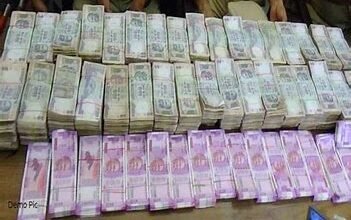 Income Tax Raid: यूपी के इन कारोबारियों को देना होगा, कैश और गोल्ड का हिसाब जाने पूरी जानकारी