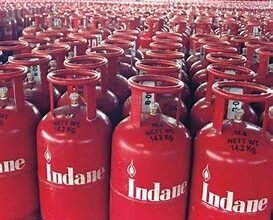 Gas Cylinder Update: महंगाई से मिली बड़ी राहत, 500 रुपये में मिल रहा गैस सिंलेंड, जाने पुरी जानकारी Gas Cylinder Update: महंगाई से मिली बड़ी राहत, 500 रुपये में मिल रहा गैस सिंलेंड, जाने पुरी जानकारी