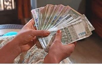 Earn Money Online: ऑनलाइन पैसे कैसे कमाएं इस सवाल का जवाब, बस करना है ये छोटा सा काम Earn Money Online: ऑनलाइन पैसे कैसे कमाएं इस सवाल का जवाब, बस करना है ये छोटा सा काम