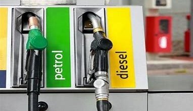 Petrol-Diesel Rate Today: पेट्रोल-डीजल को लेकर आया बड़ा अपडेट, रेट में आएगी ग‍िरावट, जाने आज का ताजा भाव