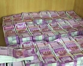 Income Tax: इनकम टैक्स की रडार पर हैं ये लोग, अब AI से नहीं बच पाएगा कोई, जाने पूरी जानकारी Income Tax: इनकम टैक्स की रडार पर हैं ये लोग, अब AI से नहीं बच पाएगा कोई, जाने पूरी जानकारी