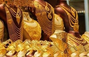 Gold and Silver Rate Today: सोने-चांदी की कीमतों में गिरावट, चेक करें 22 और 24 कैरेट का रेट, जाने पूरी जानकारी